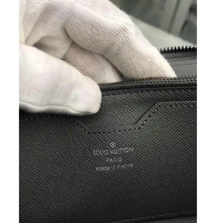 Brother Sam 19T1L0596 LV Bags 0512